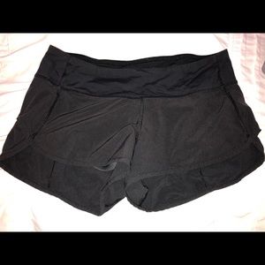 Black lululemon speed up shorts!